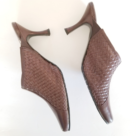 John David Naples Brown Leather Heels Mules 8.5 - Picture 3 of 8